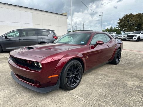 Used 2019 Dodge Challenger R/T Scat Pack w/ Widebody Package RWD image 3