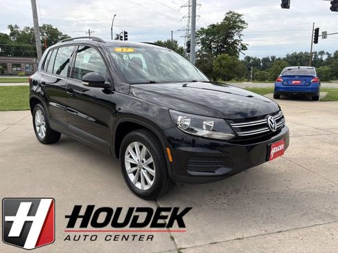 Used 2017 Volkswagen Tiguan Limited w/ Premium Package AWD/4WD image 1