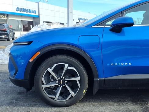 New 2026 Chevrolet Equinox EV LT image 7