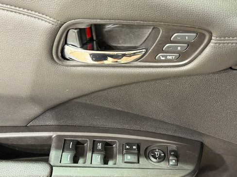 Used 2016 Acura RDX AWD w/ Technology Package image 16