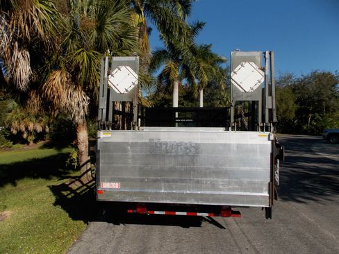 Used 2012 GMC Sierra 3500 SLE w/ SLE Preferred Package image 9