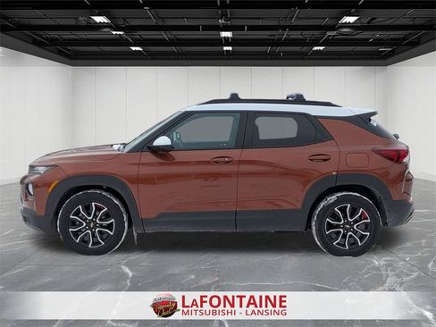 Used 2021 Chevrolet TrailBlazer ACTIV image 2