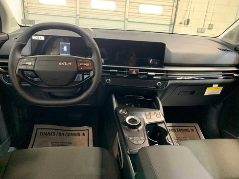 New 2026 Kia Sportage LX image 4