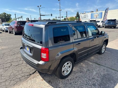 Used 2014 Jeep Patriot Sport w/ Power Value Group AWD/4WD image 11