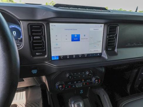 Used 2025 Ford Bronco Badlands AWD/4WD image 18