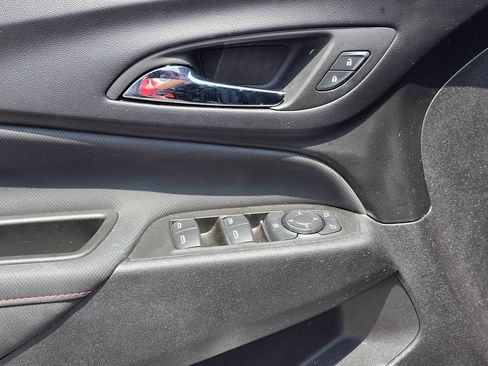 Used 2024 Chevrolet Equinox RS AWD/4WD image 9