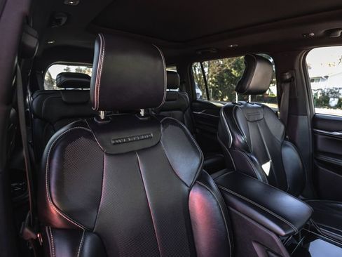 Used 2021 Jeep Grand Cherokee L Overland w/ Advanced Protech Group III image 27