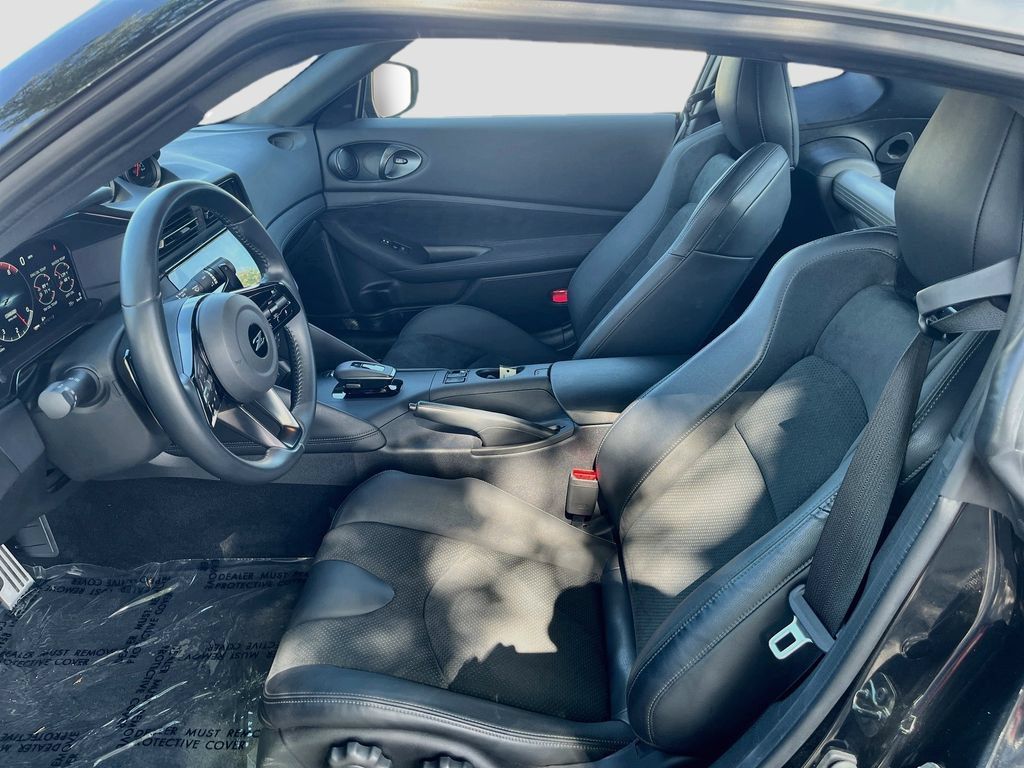 Used 2025 Nissan Z Performance w/ Floor Mat Package RWD image 21