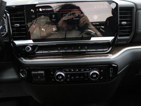 New 2025 GMC Sierra 2500 SLE AWD/4WD image 26