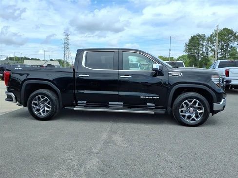 New 2026 GMC Sierra 1500 SLT w/ SLT Premium Plus Package AWD/4WD image 8