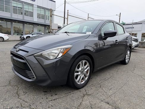 Used 2016 Scion iA image 3