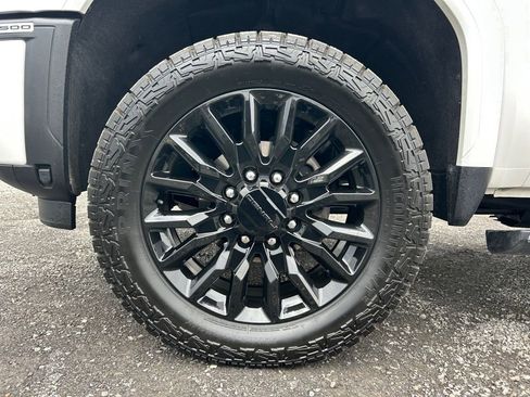 Used 2024 GMC Sierra 2500 Denali Ultimate image 14