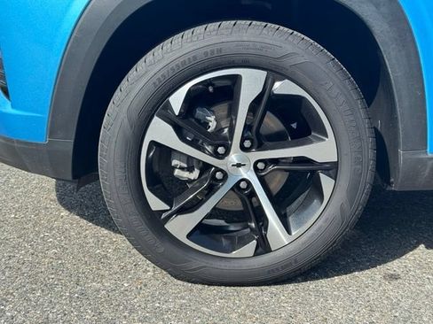 Used 2025 Chevrolet Trax RS w/ Driver Confidence Package FWD image 8