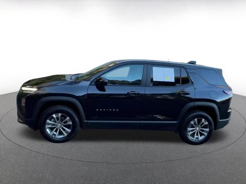 Used 2025 Chevrolet Equinox LT image 9