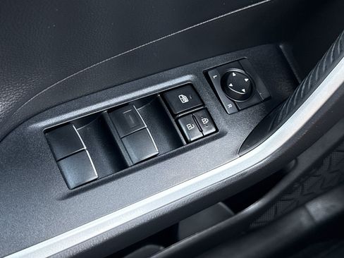 Used 2021 Toyota RAV4 XSE AWD/4WD image 17