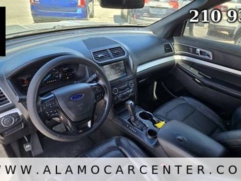 Used 2016 Ford Explorer XLT w/ Equipment Group 202A FWD image 36