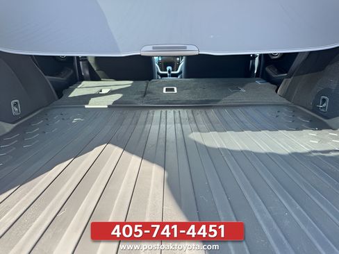 Used 2020 Subaru Outback Premium AWD/4WD image 12