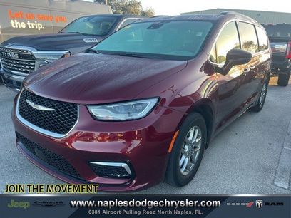 Used 2022 Chrysler Pacifica Touring
