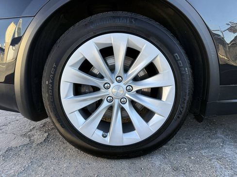 Used 2018 Tesla Model X 100D AWD/4WD image 34