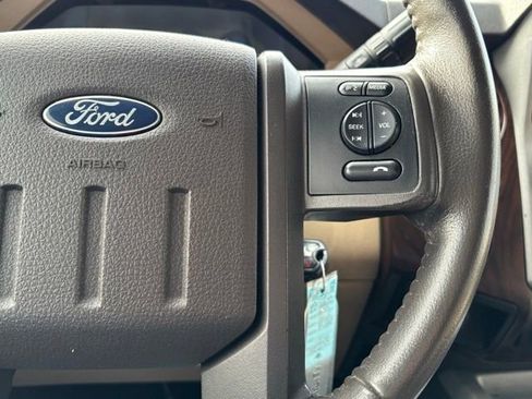 Used 2015 Ford F350 Lariat image 36