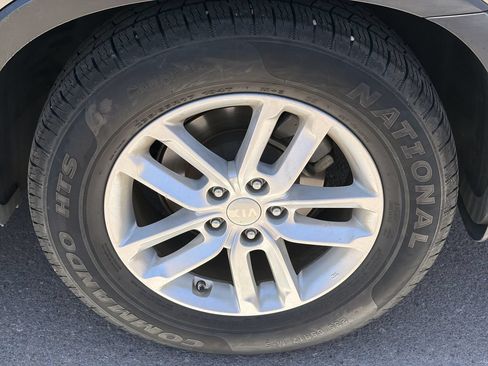 Used 2015 Kia Sorento LX FWD image 6