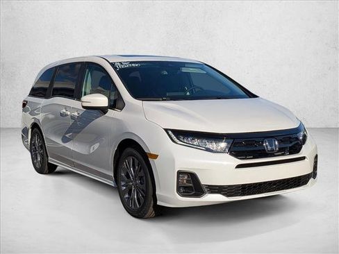 New 2026 Honda Odyssey Touring image 7