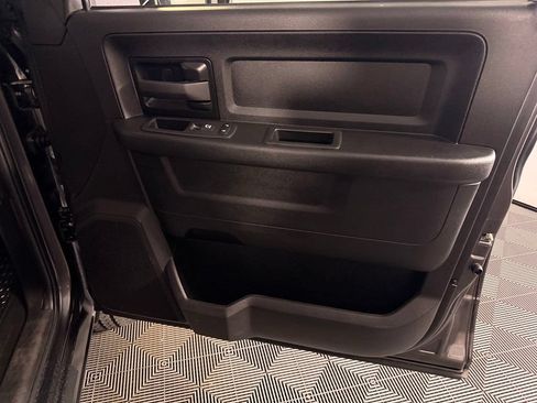 Used 2024 RAM 3500 Tradesman w/ Chrome Appearance Group AWD/4WD image 32