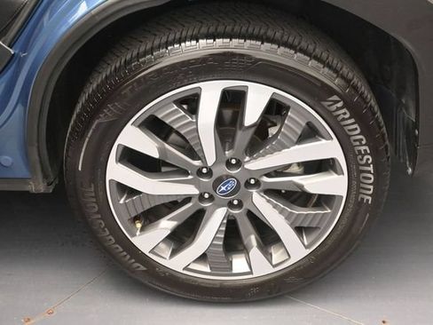 Used 2025 Subaru Forester Touring AWD/4WD image 14