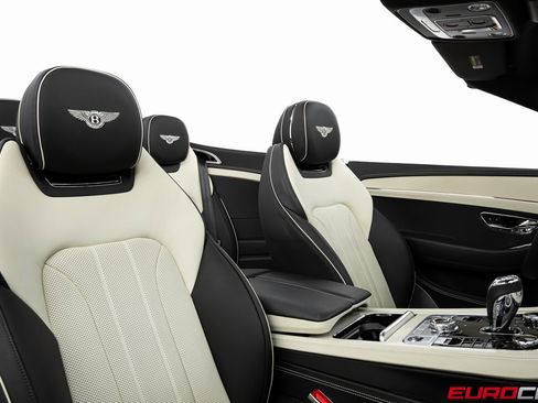 Used 2023 Bentley Continental GT Mulliner image 36
