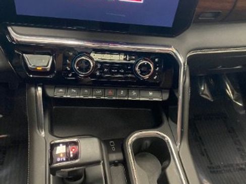 Used 2024 GMC Sierra 1500 Denali Ultimate image 36