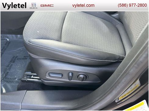 Certified 2023 Buick Encore GX Preferred w/ Cold Weather Comfort Package image 18