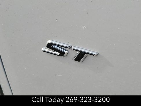 New 2026 Buick Enclave Sport Touring w/ Power Package image 28