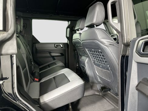 Used 2024 Ford Bronco Black Diamond w/ Sasquatch Package image 23