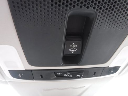 Used 2023 Honda CR-V EX-L image 26