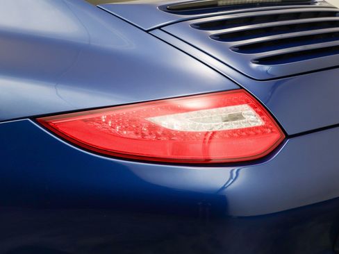 Used 2009 Porsche 911 Carrera RWD image 11
