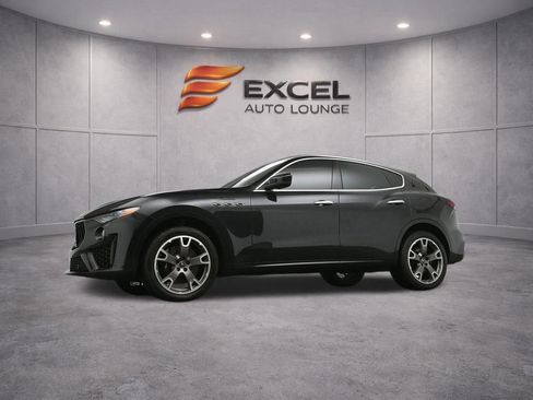Used 2023 Maserati Levante Modena image 44