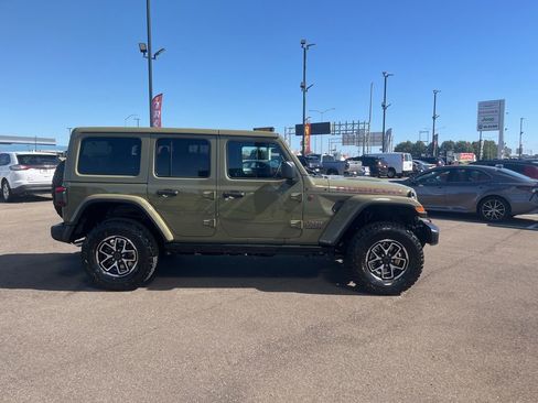 New 2026 Jeep Wrangler Unlimited Rubicon AWD/4WD image 9