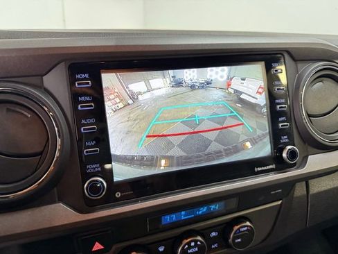 Used 2023 Toyota Tacoma TRD Sport image 28