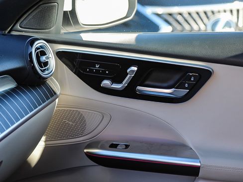 Used 2023 Mercedes-Benz C 300 Sedan image 21