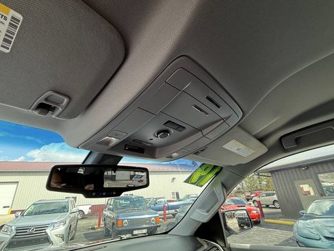 Used 2019 GMC Yukon SLE w/ Convenience Package image 15