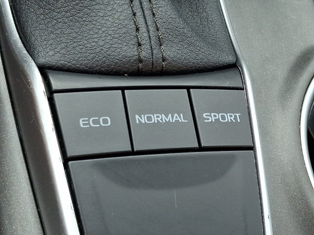 Used 2024 Toyota Camry LE FWD image 25