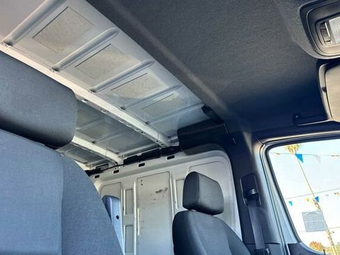 Used 2019 Mercedes-Benz Sprinter 144 image 17