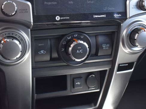 Certified 2021 Toyota 4Runner SR5 Premium image 11