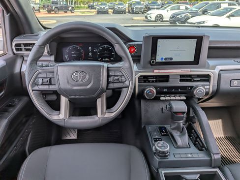 Used 2025 Toyota Tacoma TRD Off-Road AWD/4WD image 24