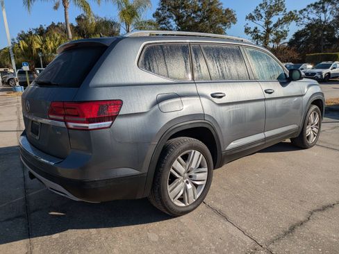 Used 2019 Volkswagen Atlas SE w/ Panoramic Sunroof Package image 4