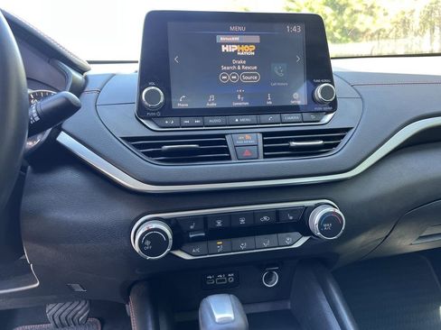 Used 2022 Nissan Altima 2.5 SR w/ Midnight Edition Package image 24