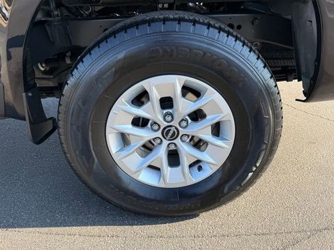 Certified 2024 Nissan Frontier SV image 14