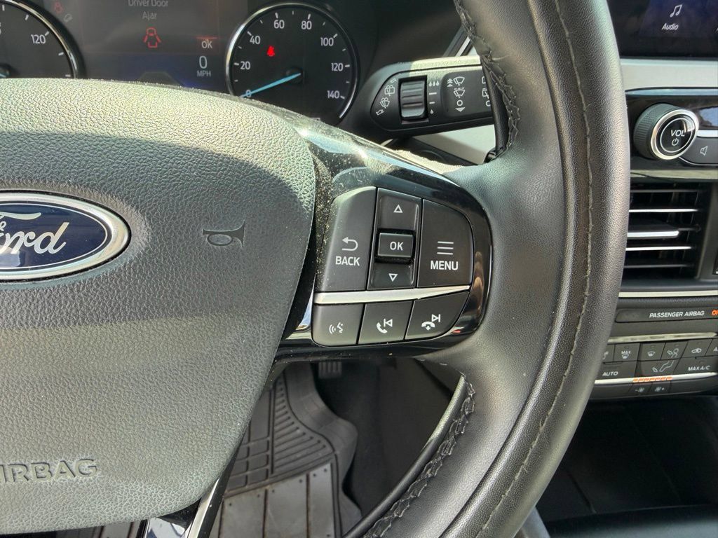 Used 2022 Ford Escape SE w/ Convenience Package FWD image 26
