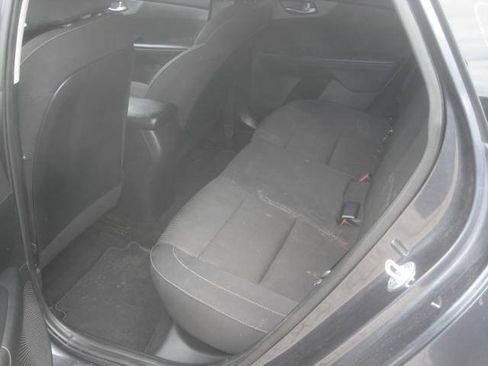 Used 2020 Kia Forte LXS FWD image 9