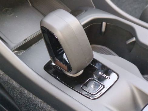 New 2026 Volvo XC40 B5 Core w/ Protection Package Premier image 30